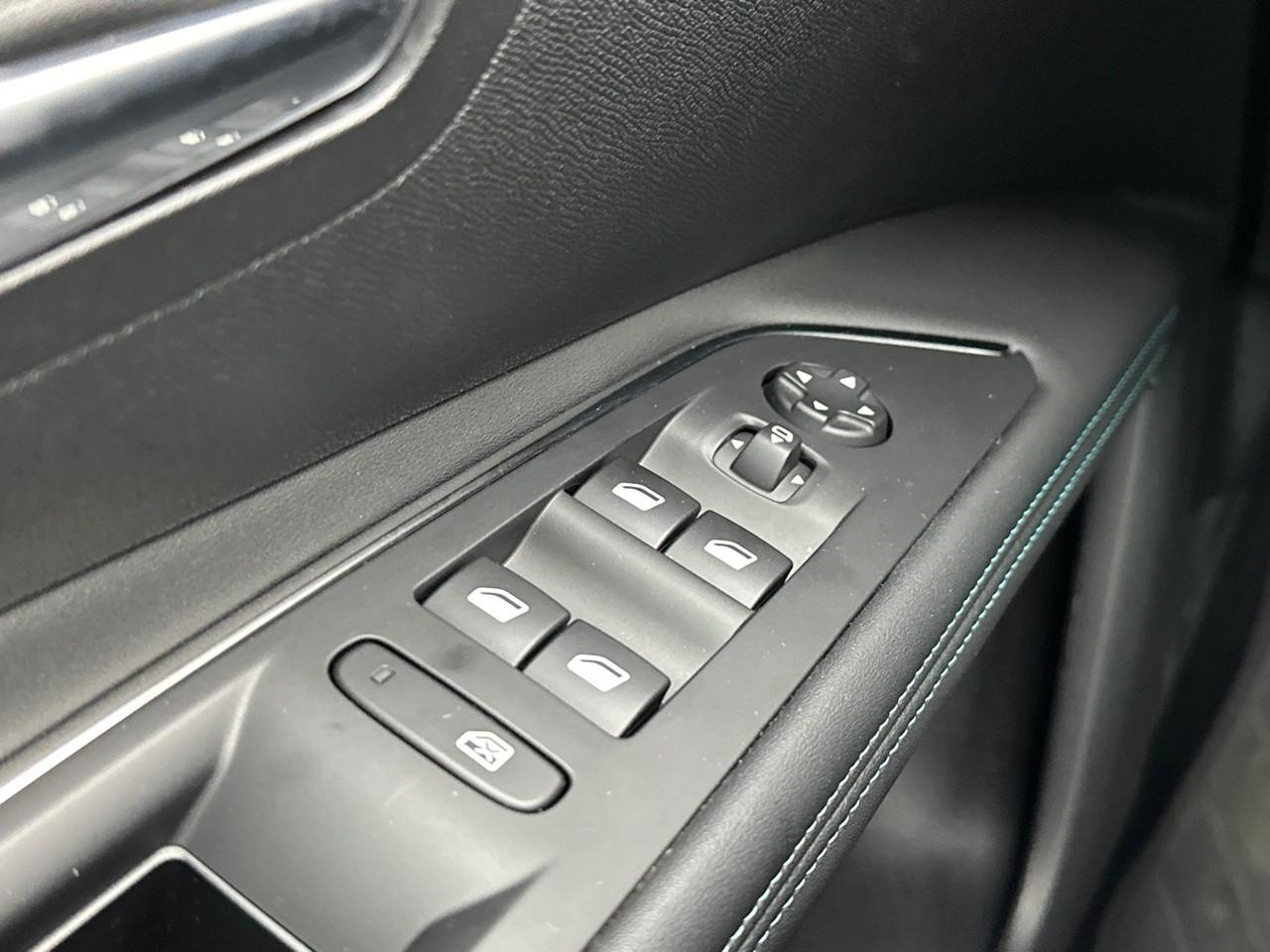 Peugeot 3008 puretech 130ch s&s eat8 allure pack — photo 16
