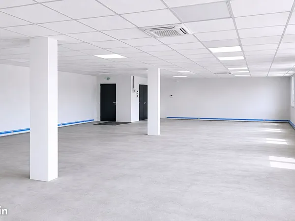 À LOUER - VITRÉ - BUREAUX NEUFS 137 m²