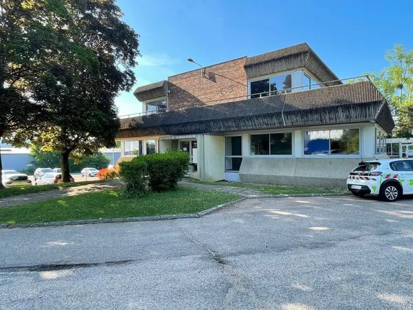 Bureaux 581 m²