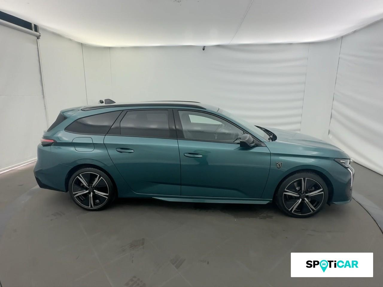 Peugeot 308 sw phev 225ch gt e-eat8 — photo 4