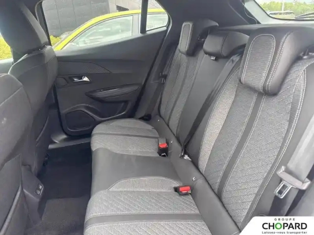 Peugeot 2008 hybrid 145 e-dcs6 — photo 26