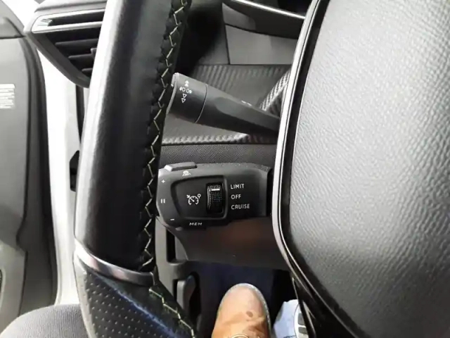 Peugeot 2008 puretech 130 s&amp;s bvm6 — photo 53