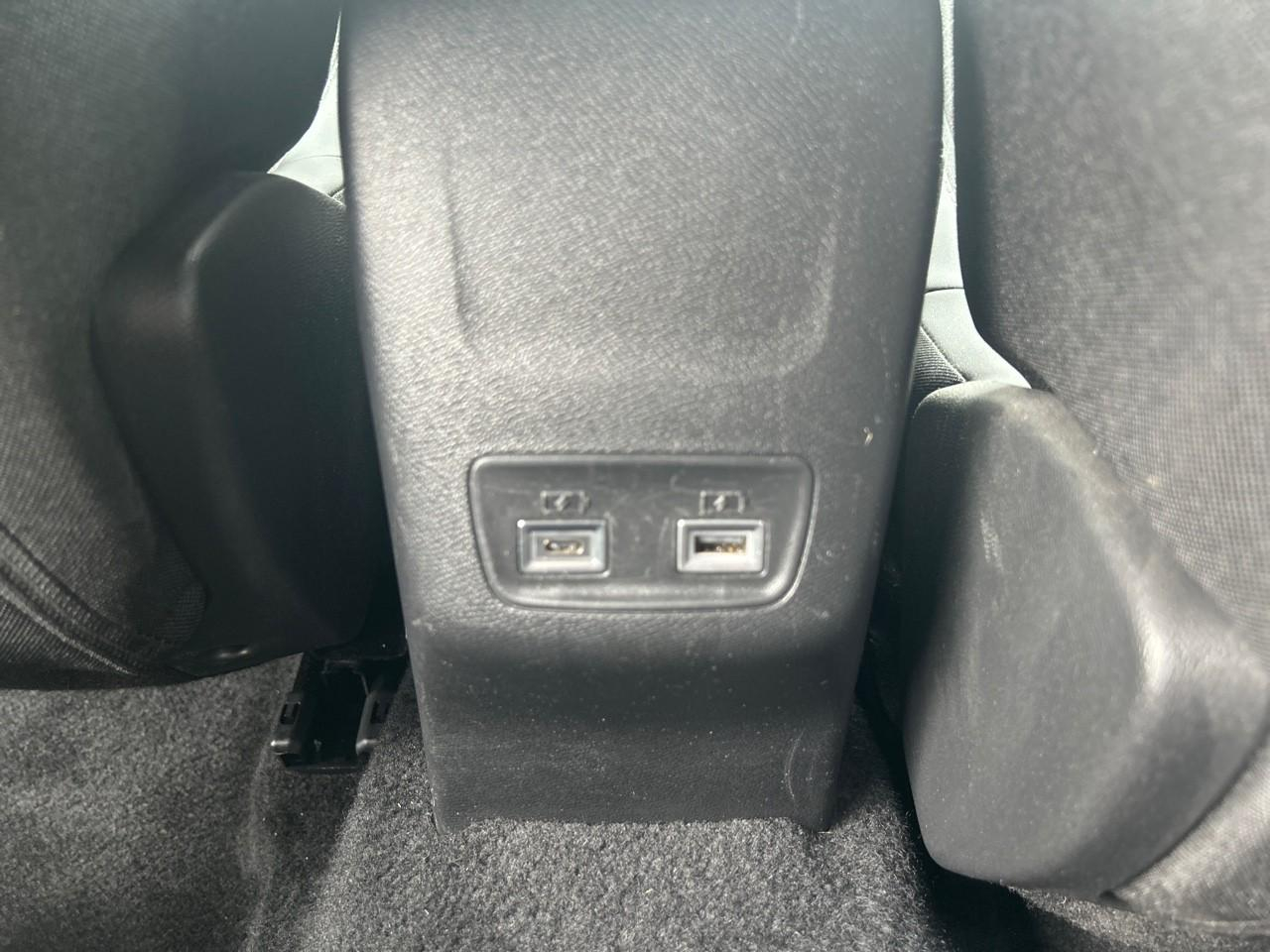 Peugeot 2008 1.2 puretech 130ch s&s allure eat8 — photo 12