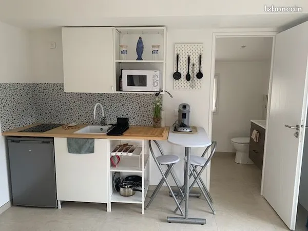 STUDIO meublé neuf climatisé
