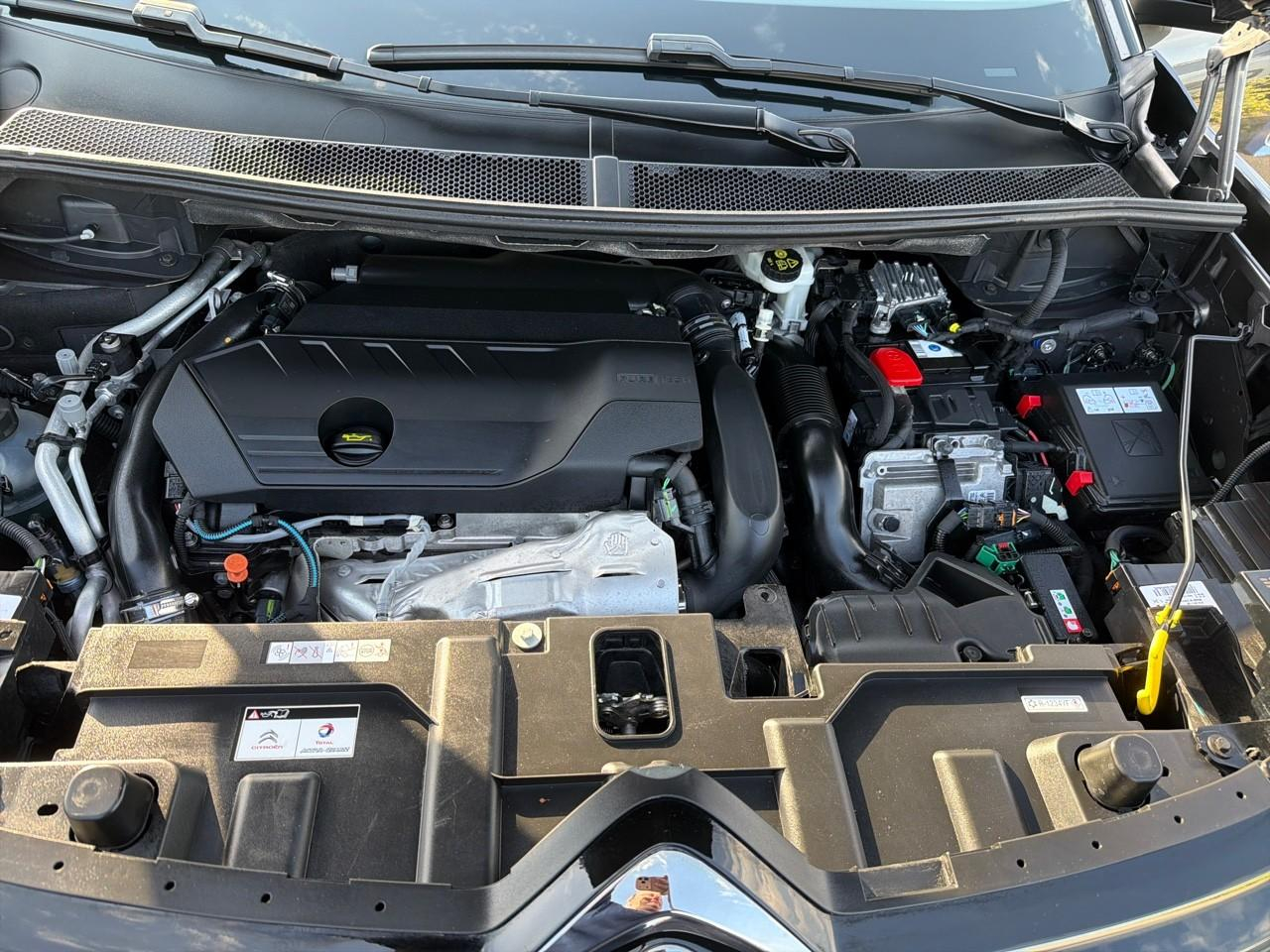 Citroën C5 Aircross hybrid 225ch shine pack e-eat8 — photo 12