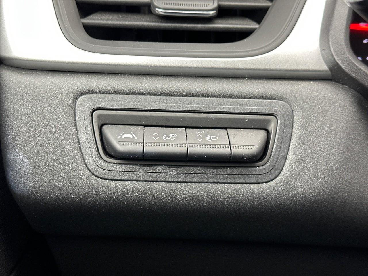 Renault Captur blue dci 115 edc business — photo 17