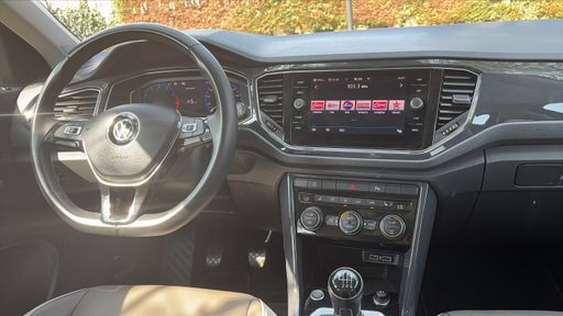 Volkswagen T-Roc 1.5 TSI 150 - Carat Exclusive – 2019 – 130212 km – Essence – Boîte Manuelle — photo 27