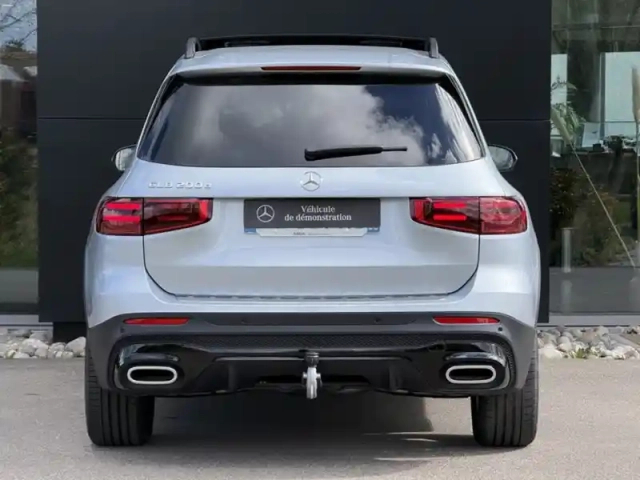 Mercedes Glb 200 d amg line — photo 48