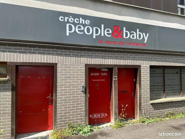 LOCAL COMMERCIAL de 124 m2 À LOUER à IVRY-SUR-SEINE (94)