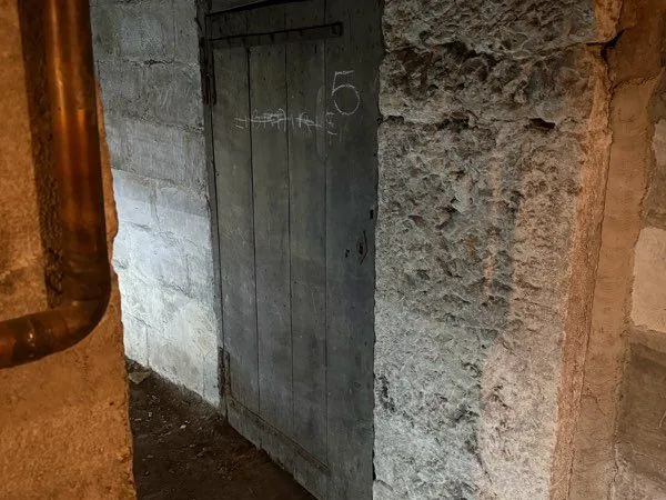 Cave 10m2 Lyon 2