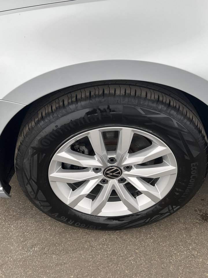 Volkswagen Passat SW — photo 44