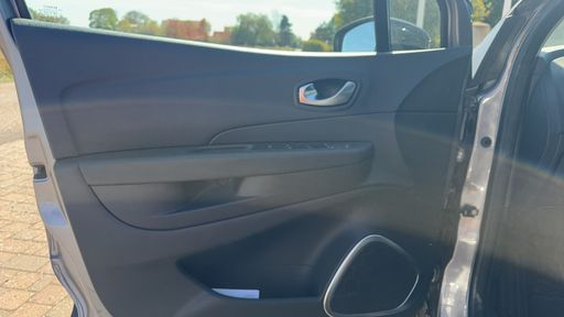 Renault Captur 1.3 TCe 130 - Intens – 2019 – 132898 km – Essence – Boîte Manuelle — photo 25