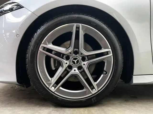 Mercedes Classe A 200 d amg line — photo 9