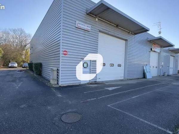 Local d'activité 360 m²