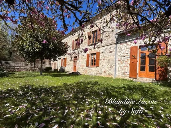 Maison 8 pièces 207 m²