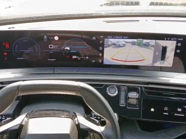 Peugeot 5008 hybrid 136 e-dcs6 — photo 32