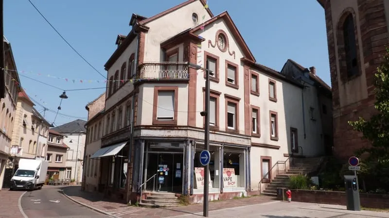 Photo 1