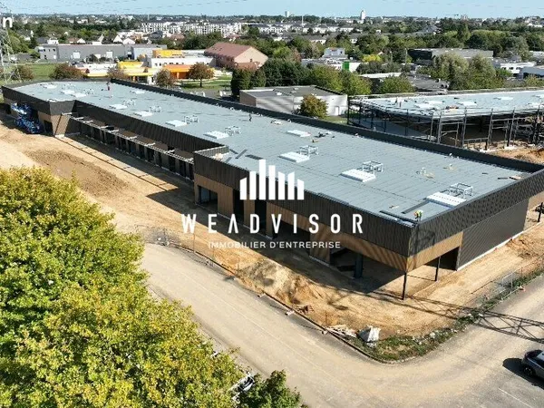 Local commercial 89 m² SAINT-CYR-SUR-LOIRE