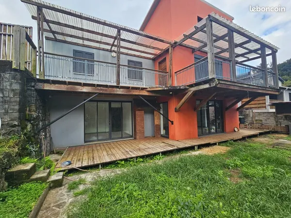 MAISONS A VENDRE - 2 logements - Saint-Joseph Bézaves