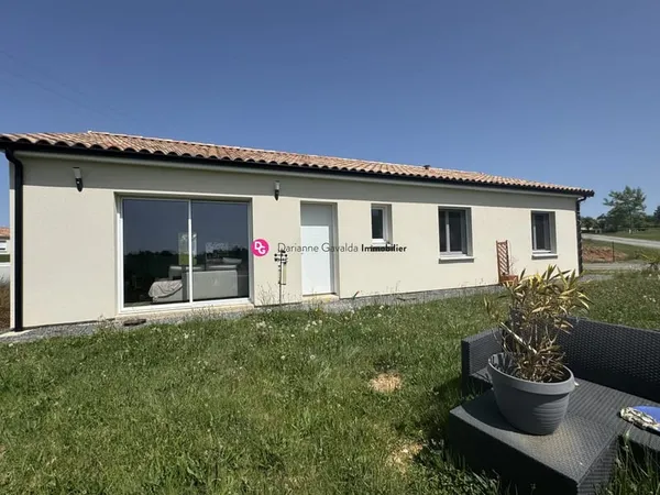 MAISON TRES RECENTE DE PLAIN PIED