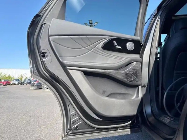 Omoda 9 o 1.5 shs-p 537ch premium awd — photo 16