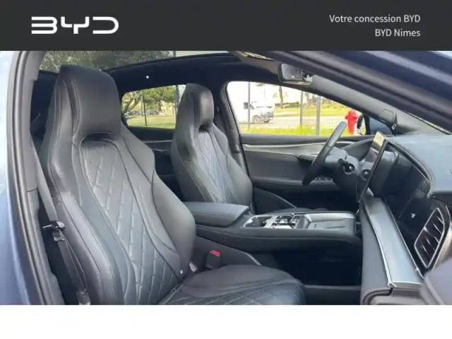 Byd Sealion 7 530ch - 91,3 kwh excellence awd — photo 3