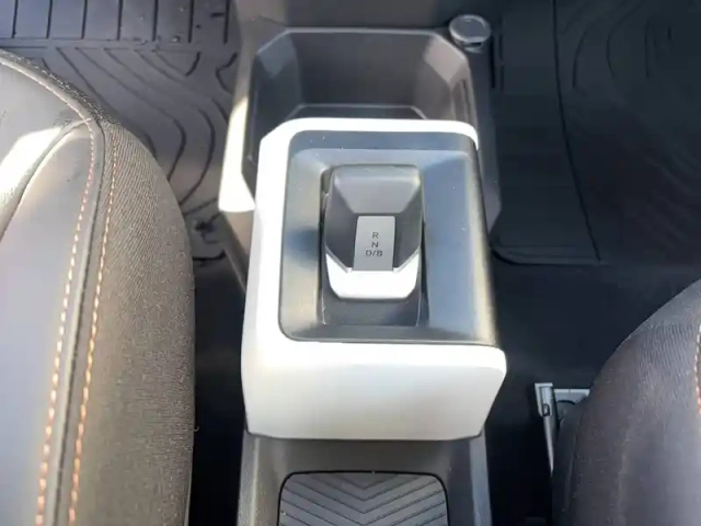 Dacia Spring electric 100 — photo 39