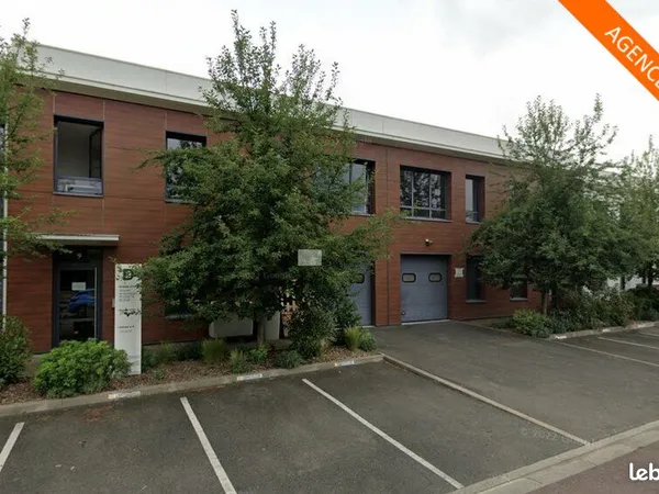 LOCAL D'ACTIVITE 926 m² CROISSY SUR SEINE