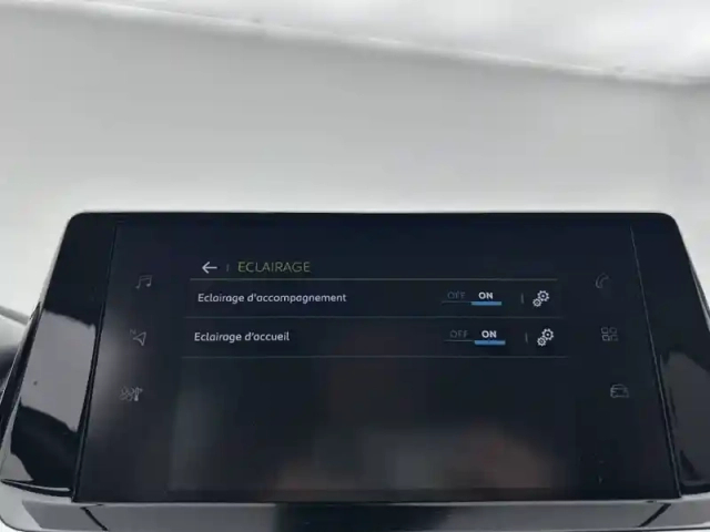 Peugeot 208 electrique 50 kwh 136ch — photo 78