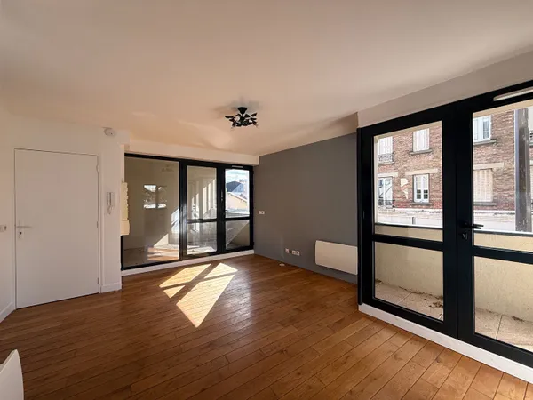 Appartement 3 pièces - 50m² - 1050€ CC