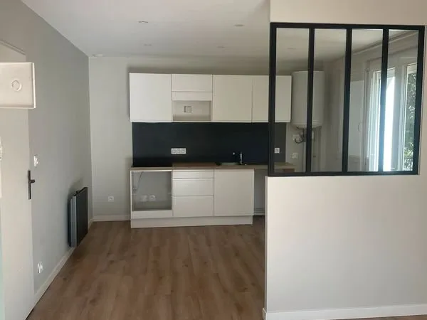 Appartement T2 45M2 + Balcon + Clim
