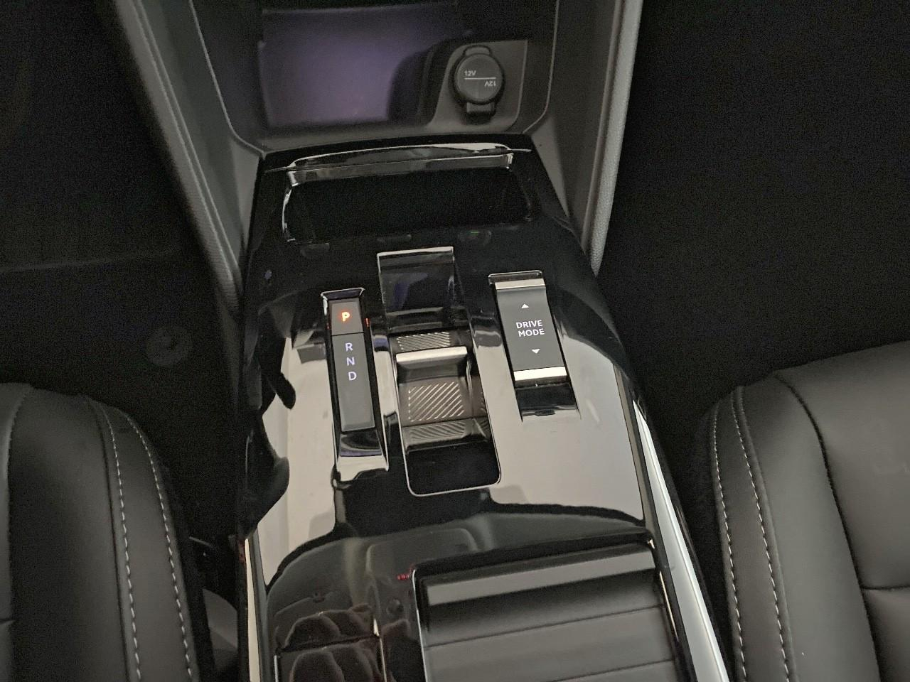 Citroën C4 hybride 145 ch e-dcs6 max — photo 17