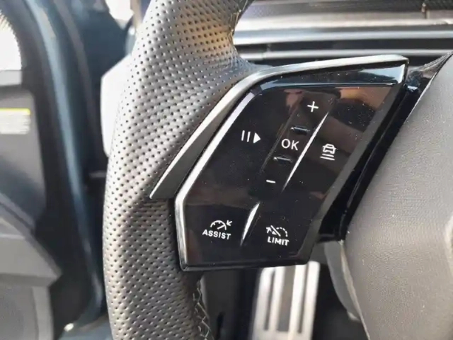 Peugeot 5008 electrique 73 kwh 210 ch — photo 41