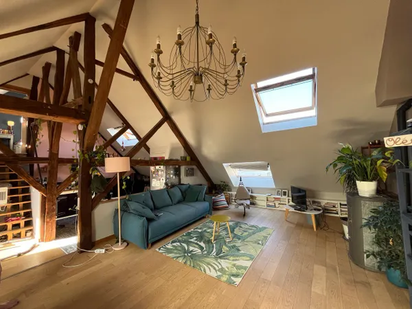 Loue un appartement T4 de 95m² à 10 minutes à pieds de la cathédrale de Reims