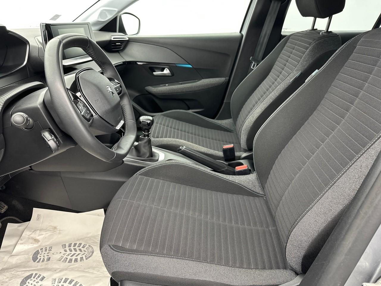 Peugeot 208 puretech 100 s&s bvm6 style — photo 9
