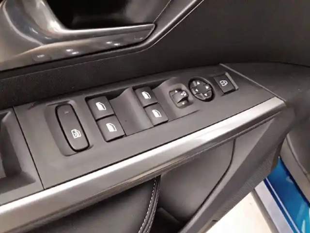 Peugeot 5008 hybrid 136 e-dcs6 — photo 112