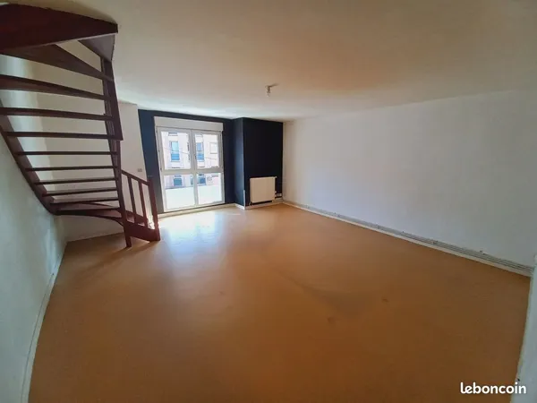 VALENCIENNES CENTRE - Duplex 1 chambre