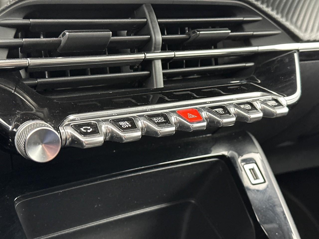 Peugeot 2008 puretech 100 s&s bvm6 style — photo 26