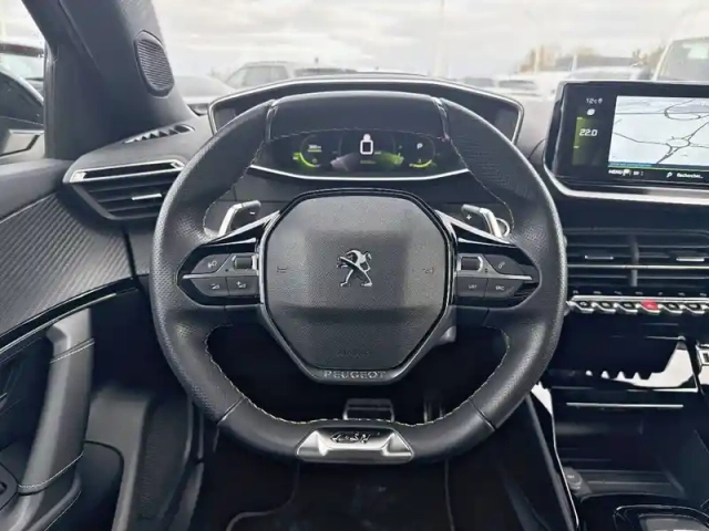Peugeot 2008 puretech 130 s&amp;s eat8 — photo 9