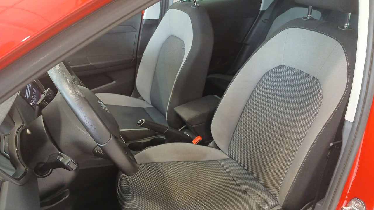 Seat Ibiza 1.0 80 ch S/S BVM5 — photo 11