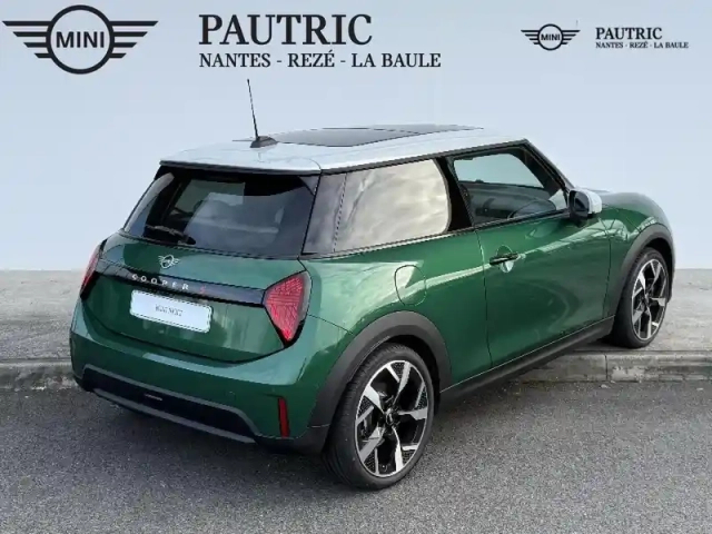 Mini Cooper 3 portes s 204ch favoured dkg7 — photo 20