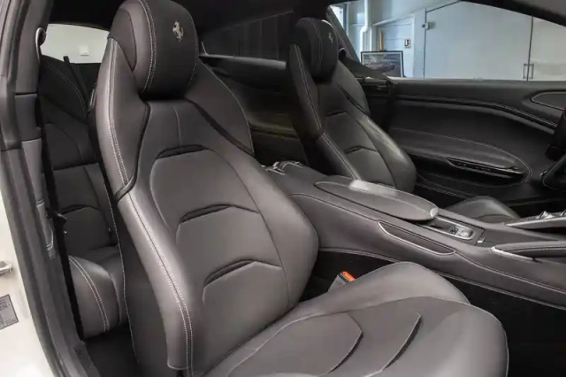 Ferrari Gtc4Lusso gtc4 lusso v12 6.0 690ch — photo 21
