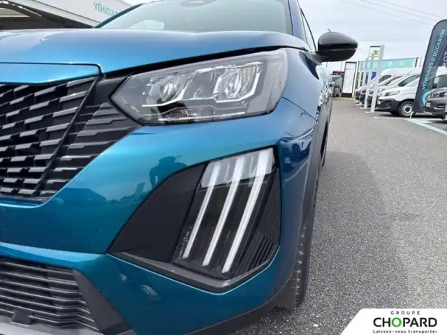 Peugeot 2008 hybrid 110 e-dcs6 — photo 22