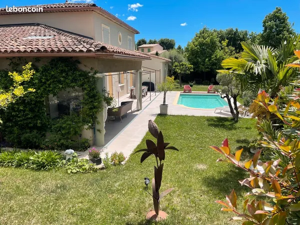 Bastide d'architecte contemporaine