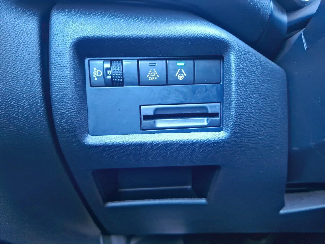 Citroën C5 Aircross bluehdi 130ch s&s shine pack eat8 — photo 18
