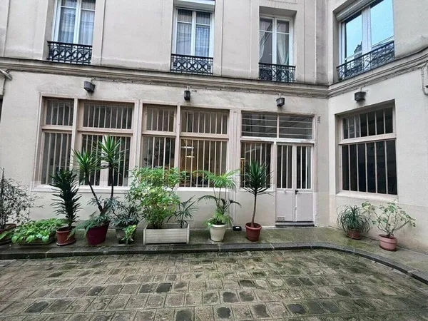 Bureaux 123 m²