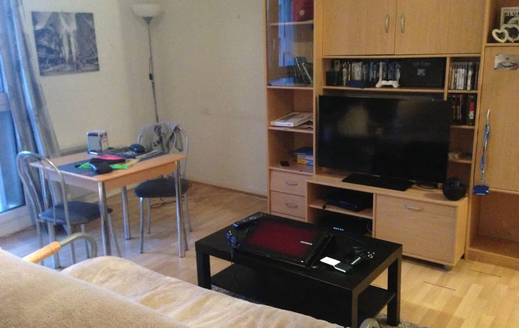 Photo 1