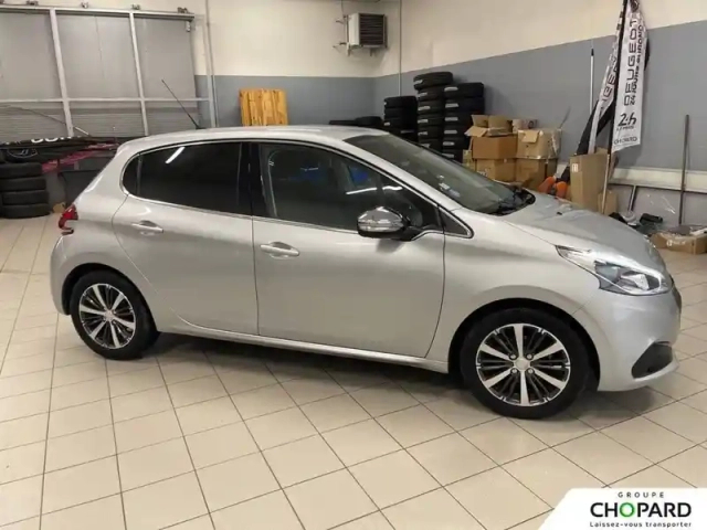 Peugeot 208 1.2 puretech 110ch s&amp;s eat6 — photo 33