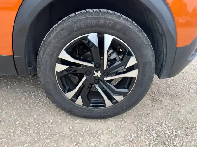 Peugeot 2008 puretech 100 s&amp;s bvm6 — photo 11