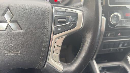Mitsubishi L200 Club cab 2.2 DI-D 150 4WD - Intense – 2022 – 79119 km – Diesel – Boîte Manuelle — photo 12
